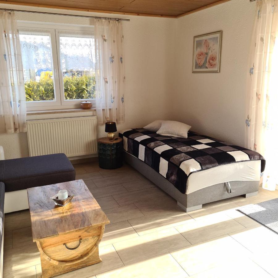 Ferienwohnung Marienstrasse Neukirchen vorm Wald Exterior foto